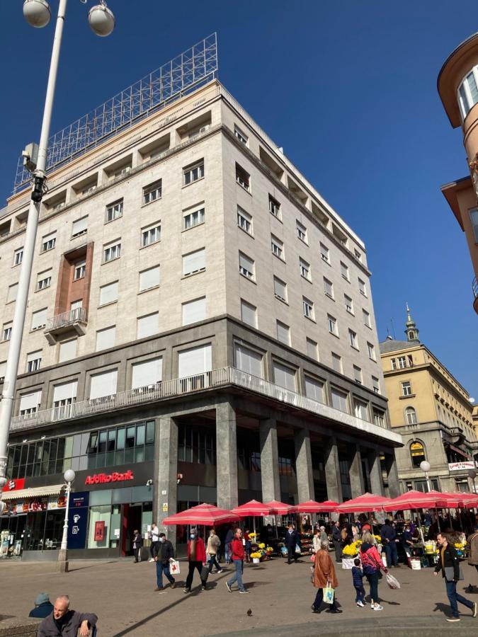 Bed & Breakfast Sky City Center Zagreb Extérieur photo